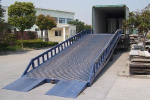 登车桥_苏州哪里有优质的固定式登车桥供批发价格_苏州市金牌门业-展销频道